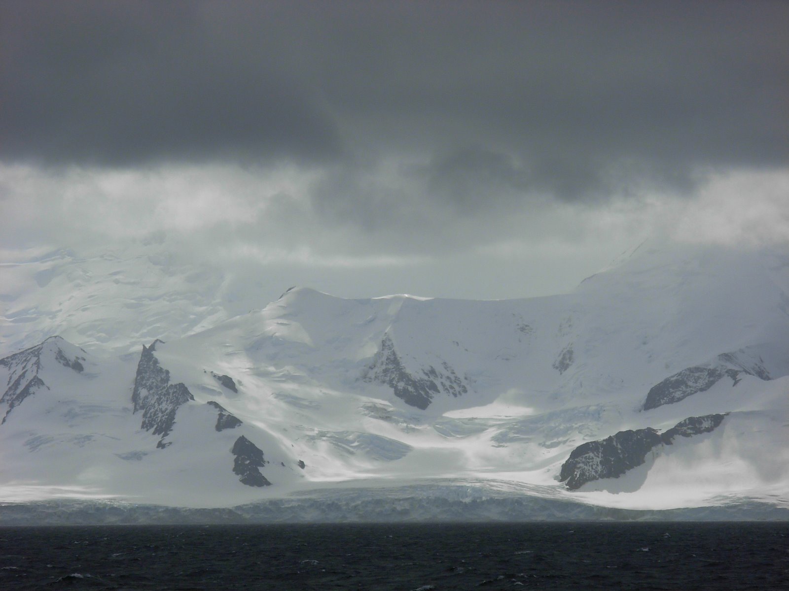 antarctica blizzards